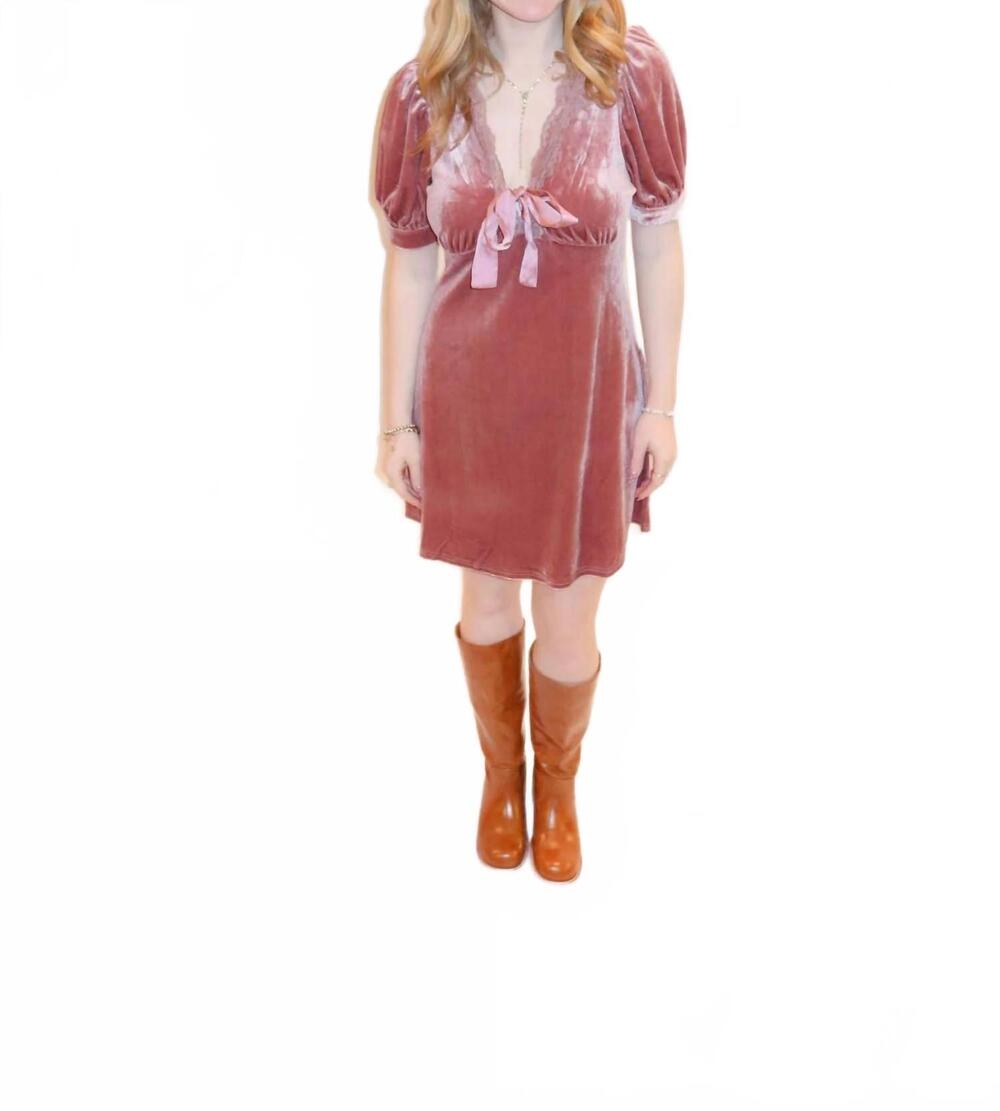 NEW SO ME lori velvet dress in red